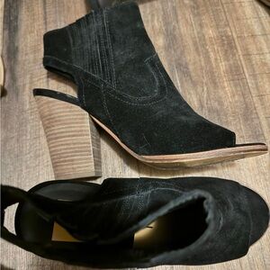 Dolce Vita peep toe shoes